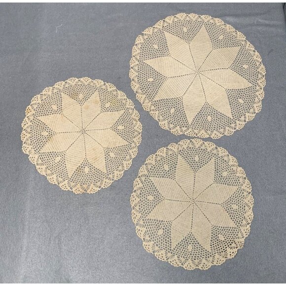 Vintage Lace Doilies Set of 3 Beige Round Crochet Table Decor 11.5" & 9.5" - Picture 8 of 8